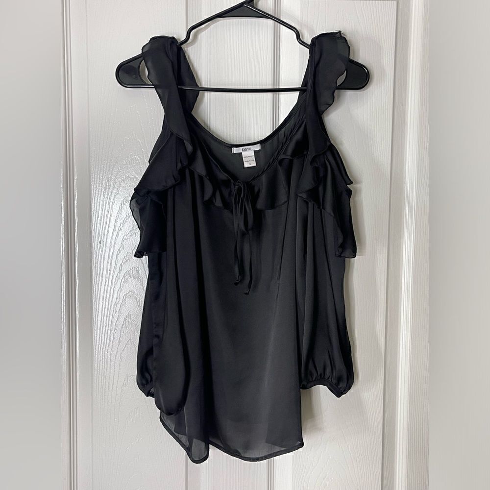 Bar lll cold shoulder blouse size M